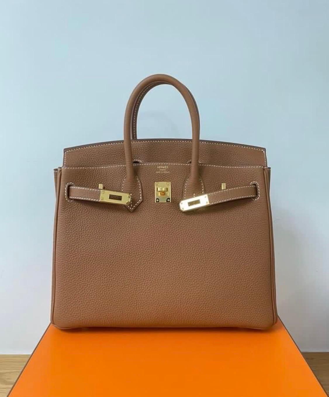 Hermès Kelly 25 Togo Gold Y Stamp